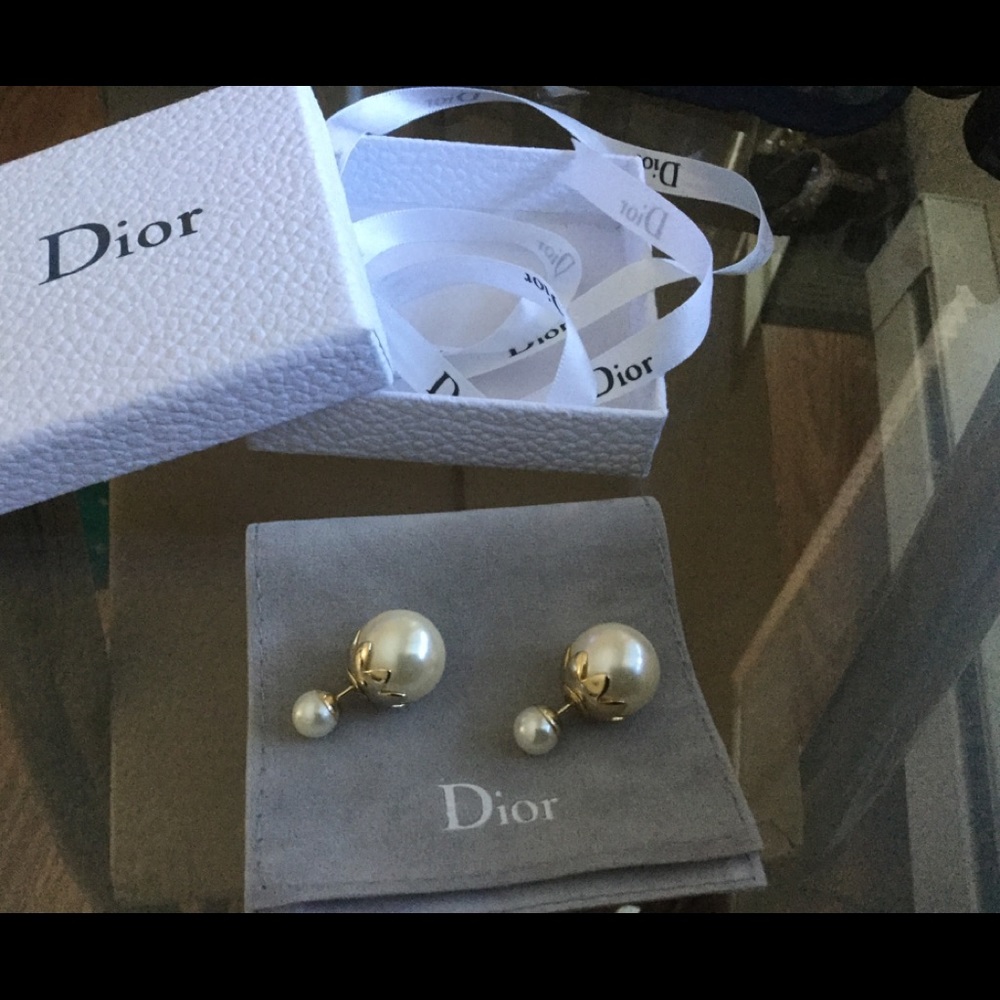 Pre-Owens Authentic Christian Dior Tribal Earring